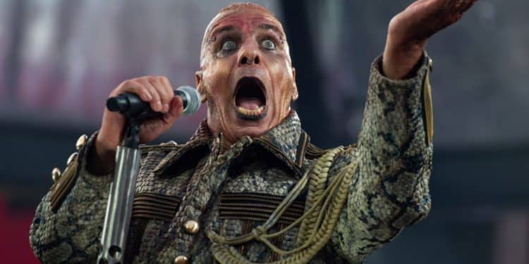 Coronavirus: il cantante dei Rammstein Till Lindemann in terapia intensiva