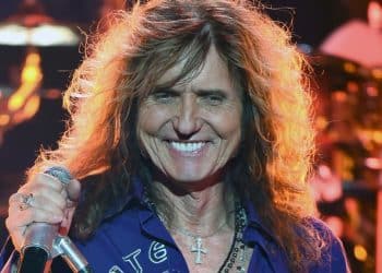 Whitesnake, problemi di salute per David Coverdale: tour annullati