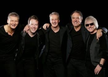 FM, i dettagli del nuovo album “Synchronized”