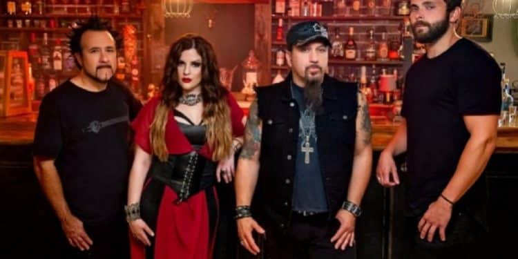 Her Chariot Awaits, disponibile il video di “Constant Craving” (k.d. Lang Cover)