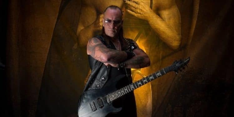 Xenos, Mantas ospite nel brano “Birth Of A Tyrant”