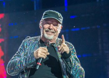 Vasco Rossi, è ufficiale: “sospesi” i concerti previsti per quest’anno