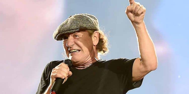 AC/DC, video messaggio di Brian Johnson per i fan