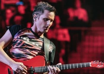 Matt Bellamy non registrerà il nuovo album dei Muse con una chitarra qualsiasi