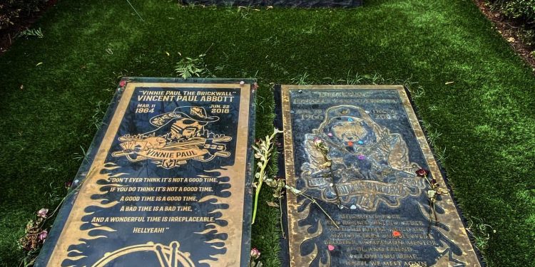 Tombe Rock, le immagini dove sono sepolti Vinnie Paul e Dimebag Darrell