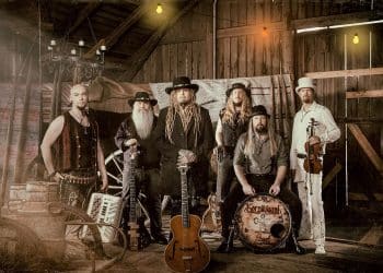 KORPIKLAANI, trasmetteranno in anteprima il video della performance al “Masters Of Rock 2014”