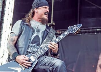 JON SCHAFFER degli ICED EARTH pubblicherà il primo libro “Wicked Words and Epic Tales”