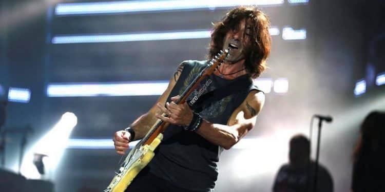 STEF BURNS LEAGUE, la band del chitarrista americano riparte ad Ottobre