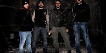 IRREVERENCE: firmano con STF records