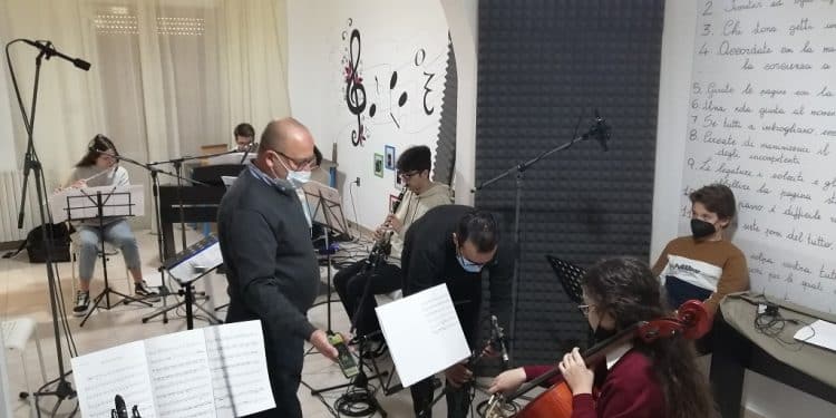 La distanza dei suoni, per un Natale in musica