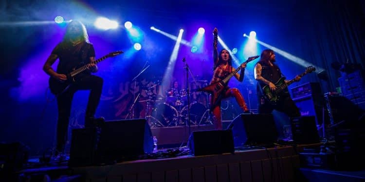 Crystal Viper, il lyric video di Asenath Waite