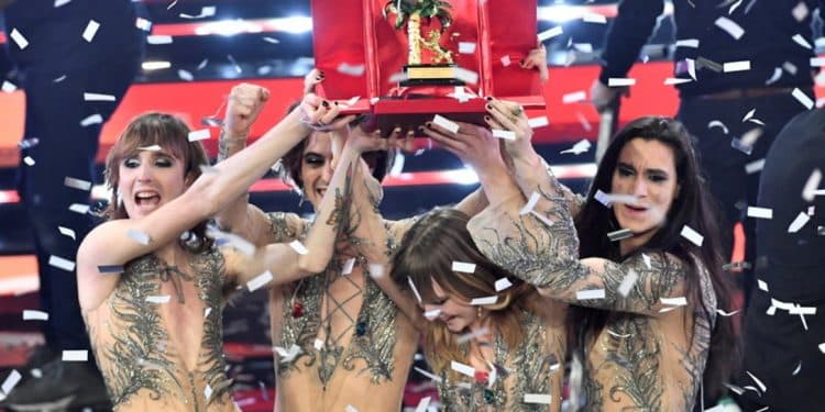 Clamoroso, un gruppo rock vince Sanremo 2021: sono i Maneskin