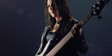 Mistheria, la bassista Wanda Ortiz nel suo nuovo album solista