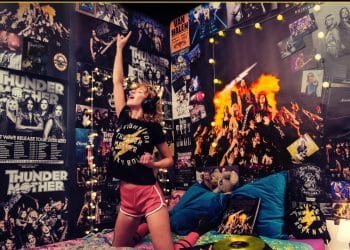 THUNDERMOTHER – Heat Wave (Deluxe Edition)