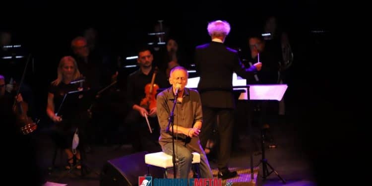 Magna Grecia Festival, Roberto Vecchioni + Orchestra – Teatro Orfeo (TA) 19/07/21