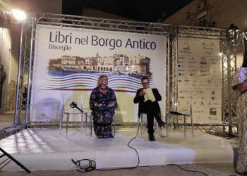 L’attore Nicola Losapio presenta il libro “Blu Ametista”