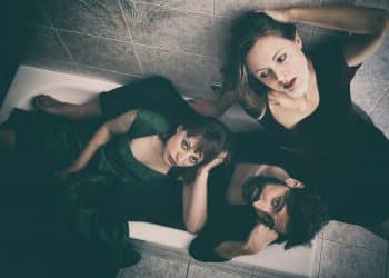 “You the People”, il nuovo video dei VONAMOR sospeso tra electro dark e post punk