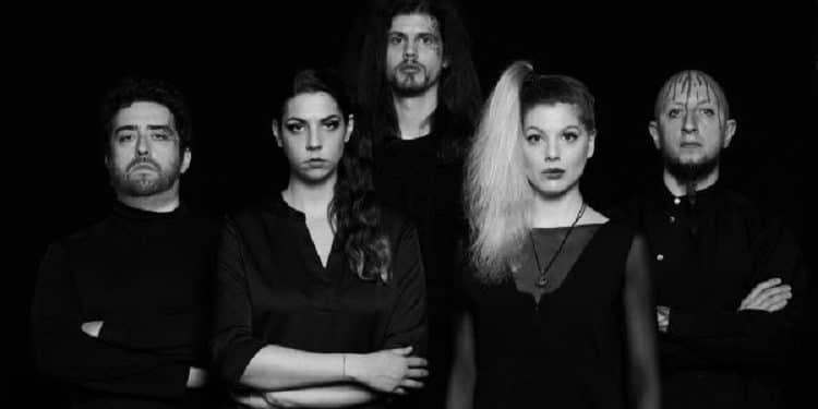 Bluagata: il nuovo singolo è “Resti qui”