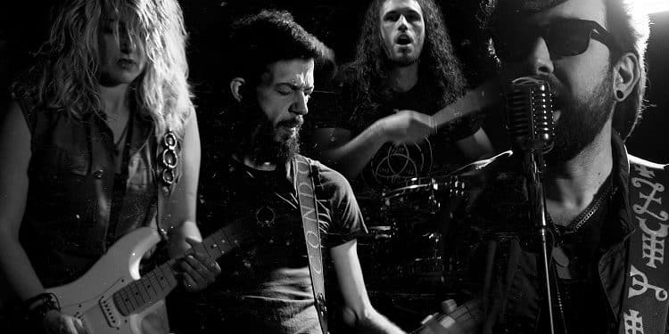 HOLLYWOOD GROUPIES: guarda il video della nuova “Just Like You”