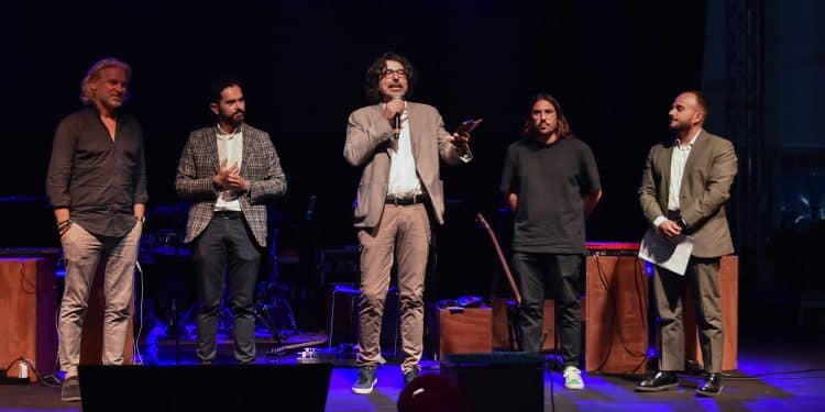 Deproducers, applausi a scena aperta