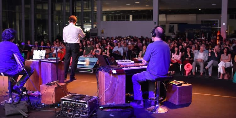 Deproducers, applausi a scena aperta