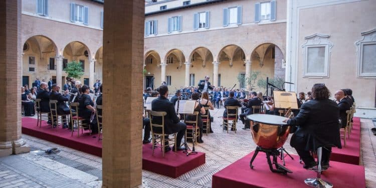 ICO Magna Grecia, “Festa della Musica”: Maggioranza e opposizione…in armonia