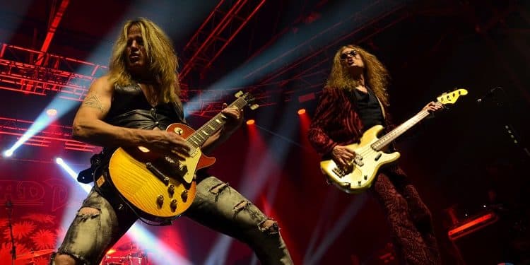 THE DEAD DAISIES + SADNESS – Live Fabrique Milano 02/07/2022 – La fotogallery