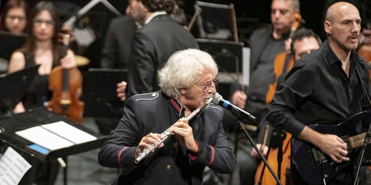 Ciao, Vittorio – L’Orchestra della Magna Grecia ricorda De Scalzi dei New Trolls
