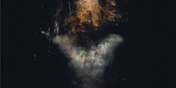 LACRIMAS PROFUNDERE – How to shroud yourself with night