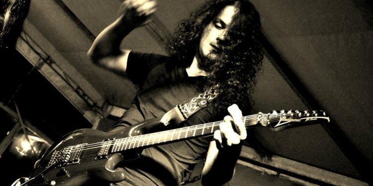 Esce “Songs From The 90’s” del chitarrista Steve Volta