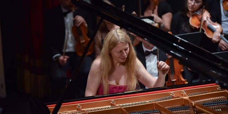 ORCHESTRA MAGNA GRECIA STAGIONE 2022-2023 – Debutto di successo e brindisi finale