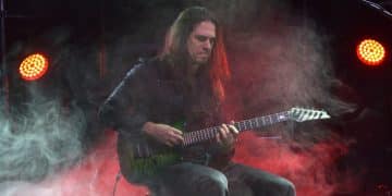 KIKO LOUREIRO – GUITAR MASTERCLASS Santomato Live Club (PT) 12/01/23 + Photo gallery