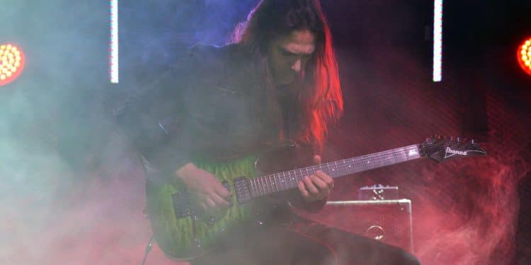 KIKO LOUREIRO – GUITAR MASTERCLASS Santomato Live Club (PT) 12/01/23 + Photo gallery