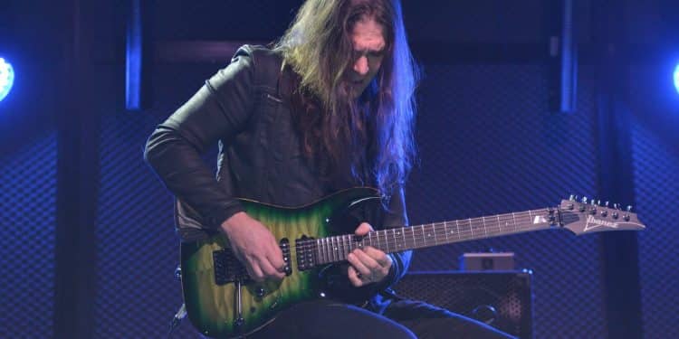 KIKO LOUREIRO – GUITAR MASTERCLASS Santomato Live Club (PT) 12/01/23 + Photo gallery