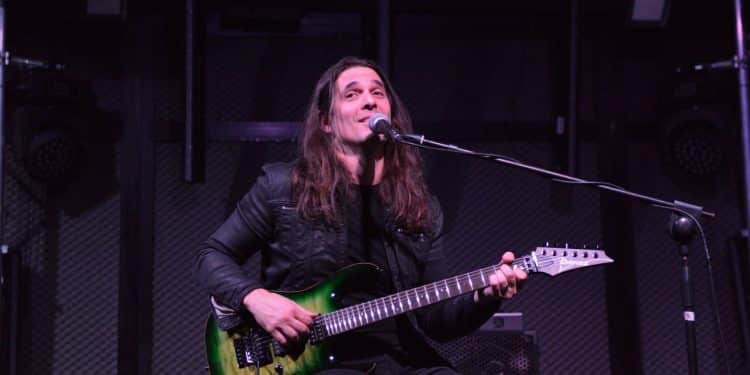 KIKO LOUREIRO – GUITAR MASTERCLASS Santomato Live Club (PT) 12/01/23 + Photo gallery