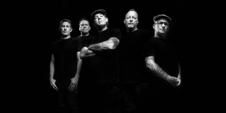 I rocker statunitensi INFAMOUS STIFFS sono tornati con un EP dal vivo di sei canzoni “Lockdown Live”