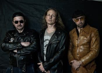 LOUDMOTHER: firmano con Ad Noctem Records