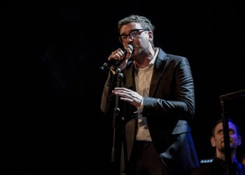 Willie Peyote, tutto esaurito e grandi emozioni al teatro Orfeo di Taranto