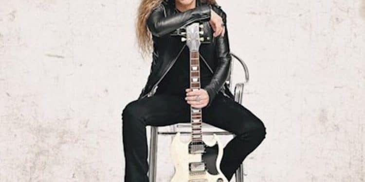 MITCH MALLY – The Last Song