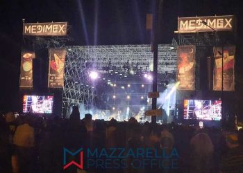 Medimex, Skunk Anansie on fire! La Rotonda salta a ritmo di rock duro