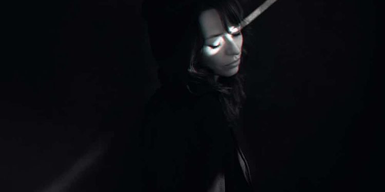 ELLIS MANO BAND – Live: Access All Areas