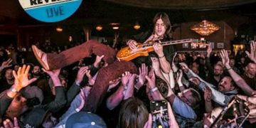 DIRTY HONEY – Mayhem And Revelry Live