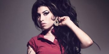 Il Mistero del Club dei 27: La Tragedia di Amy Winehouse e le Teorie del Controllo Mentale