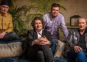 Asia tornano con una nuova formazione e firmano con Frontiers Music