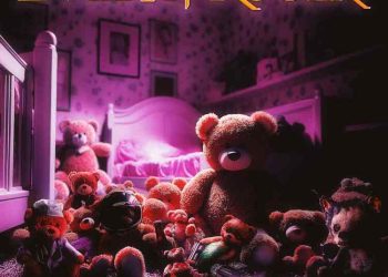 EVELYN ROGER – Pistole Tra I Peluche