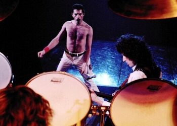 Freddie Mercury torna sul grande schermo: in sala lo storico live del 1981 “Queen. Rock Montréal”