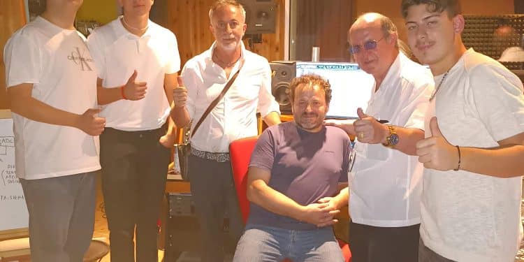 Delfini: Un Duetto tra Generazioni – Giovanni e Antonio Di Stefano tra Tradizione e Rinascita