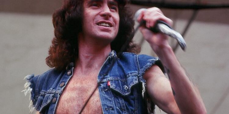 “Bon: The Last Highway”, la biografia definitiva di Bon Scott arriva in Italia