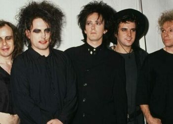 Addio a Perry Bamonte, storico chitarrista dei Cure