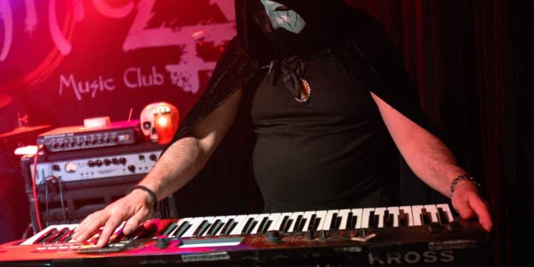 Tony Tears, viaggio dentro la creatura divenuta una splendida realtà